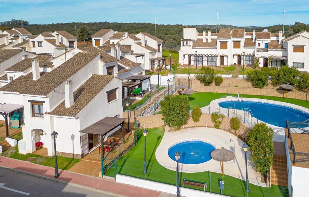Suite En Sierramagna, Piscina Abierta El Ronquillo Екстер'єр фото